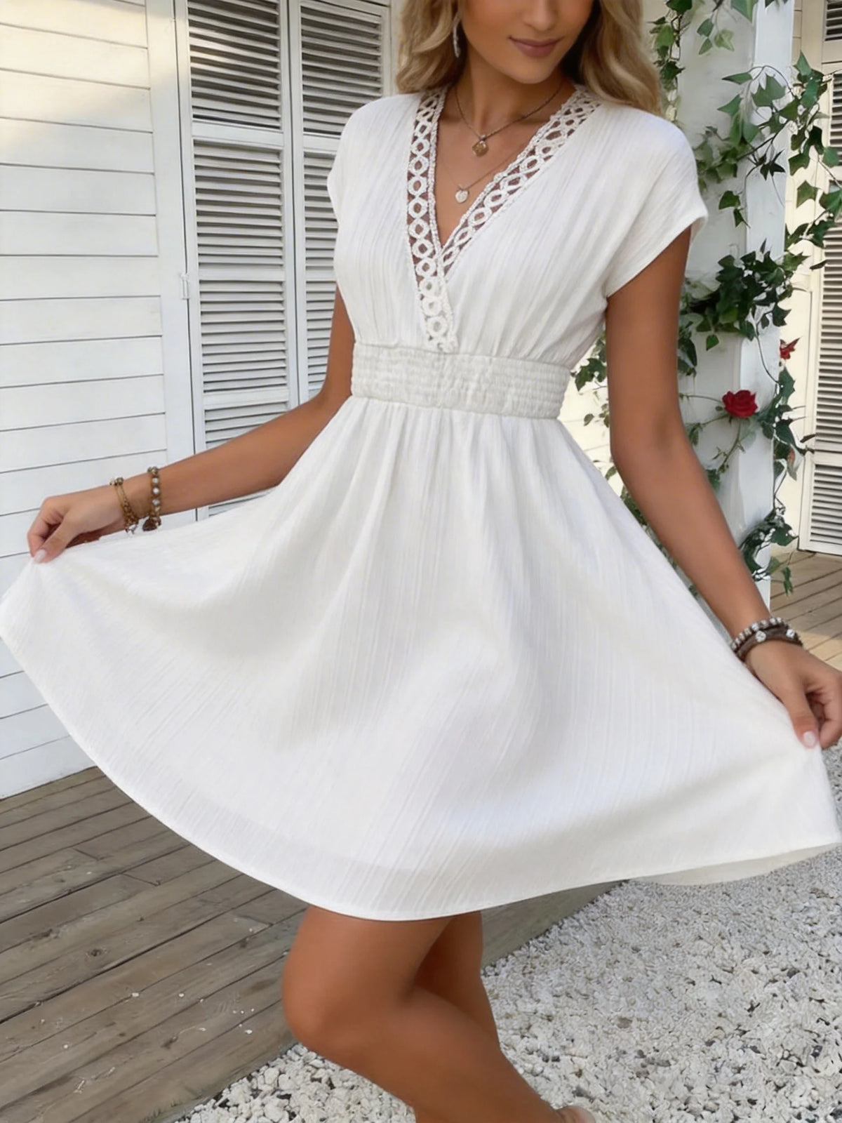 Vestido Francés de Encaje con Mangas Abullonadas