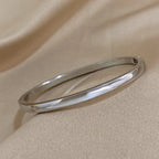 Brazalete Rígido Liso de Acero Inoxidable