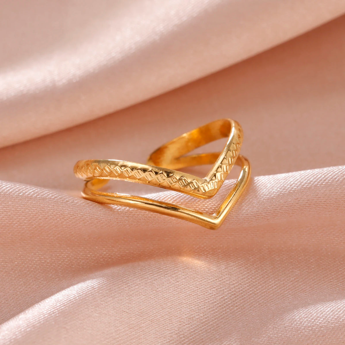 Anillo Abierto Doble en V Ajustable