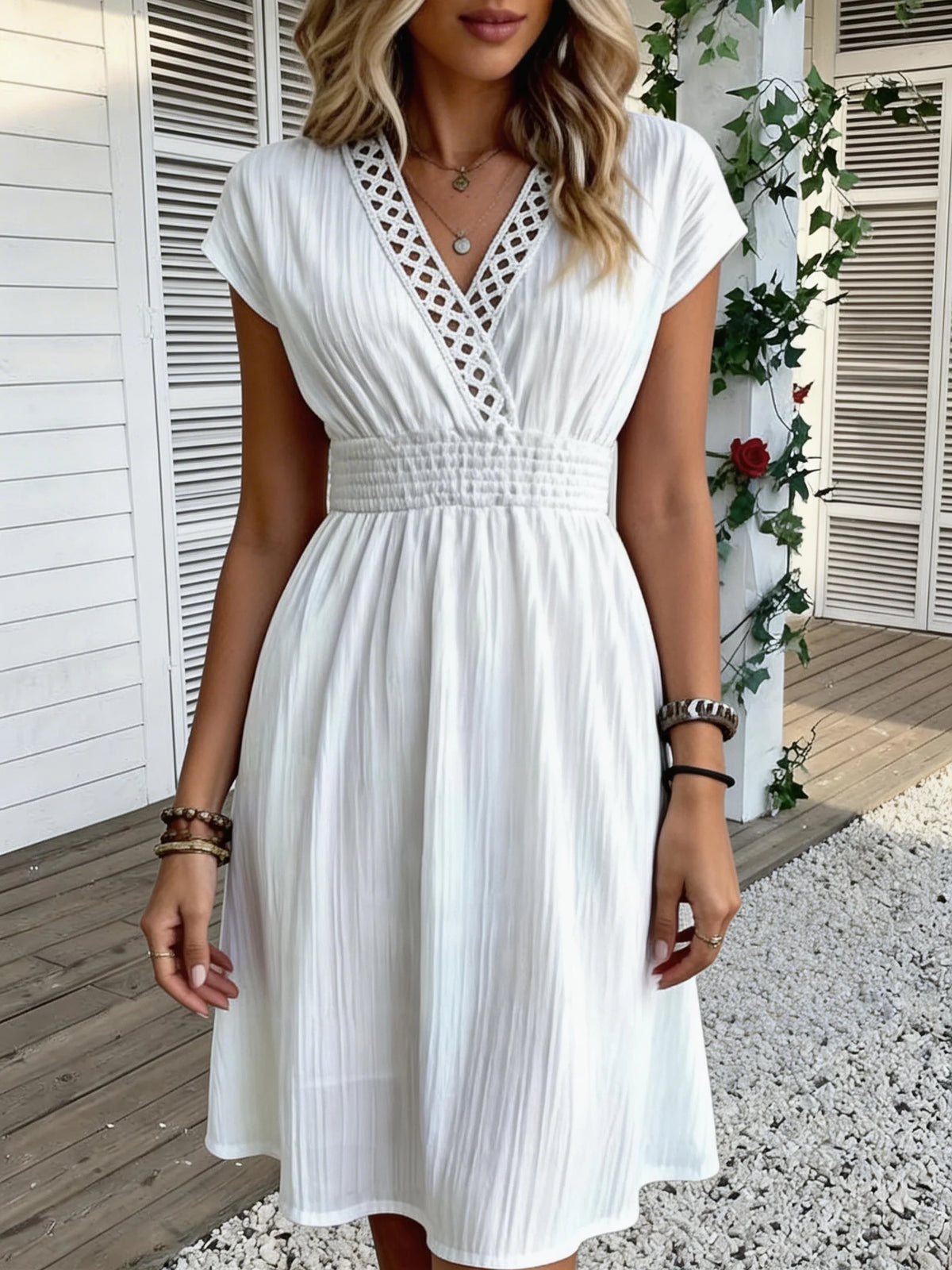 Vestido Francés de Encaje con Mangas Abullonadas