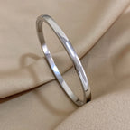 Brazalete Rígido Liso de Acero Inoxidable