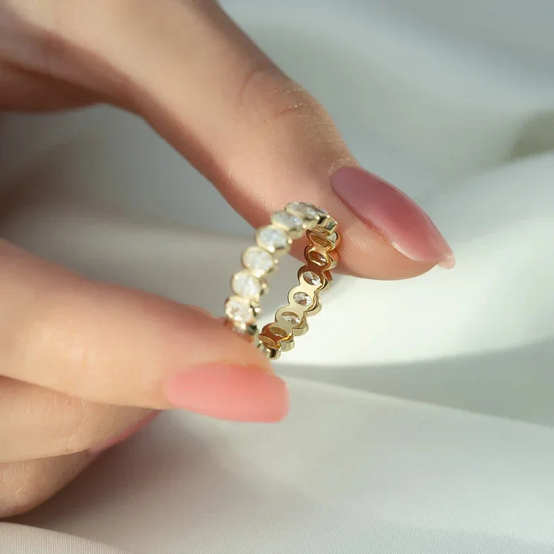 Anillo de Eternidad con Circonita Oval